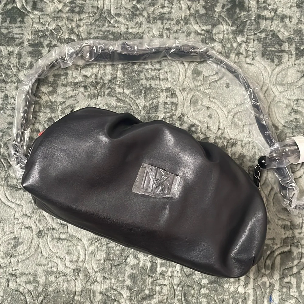 Badgley Mischka Wrapped Frame Crossbody NWT